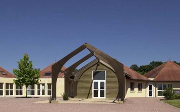 Construction d'un centre de vacances et de loisirs à Géraudot (10)