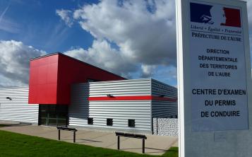 Construction d'un centre administratif d'examen du permis de conduire à Sainte Savine (10)